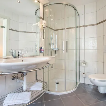 Dolce Appartement-fewo 4-bettwohnung Taeschhorn By Interhome *