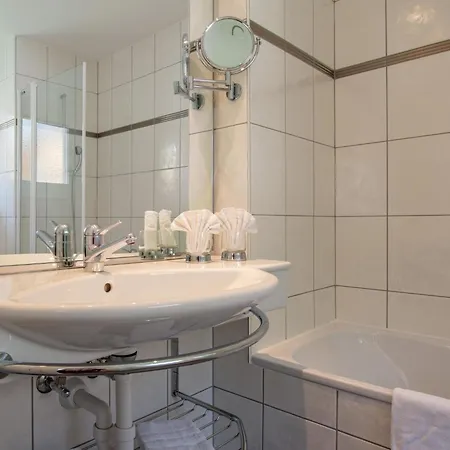 Apartment Dolce Appartement-fewo 4-bettwohnung Taeschhorn By Interhome